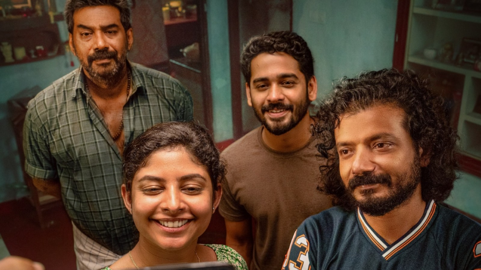 Avarachan and Sons: Biju Menon, Sreenath Bhasi & Ganapathi pose for a selfie | Second poster out!