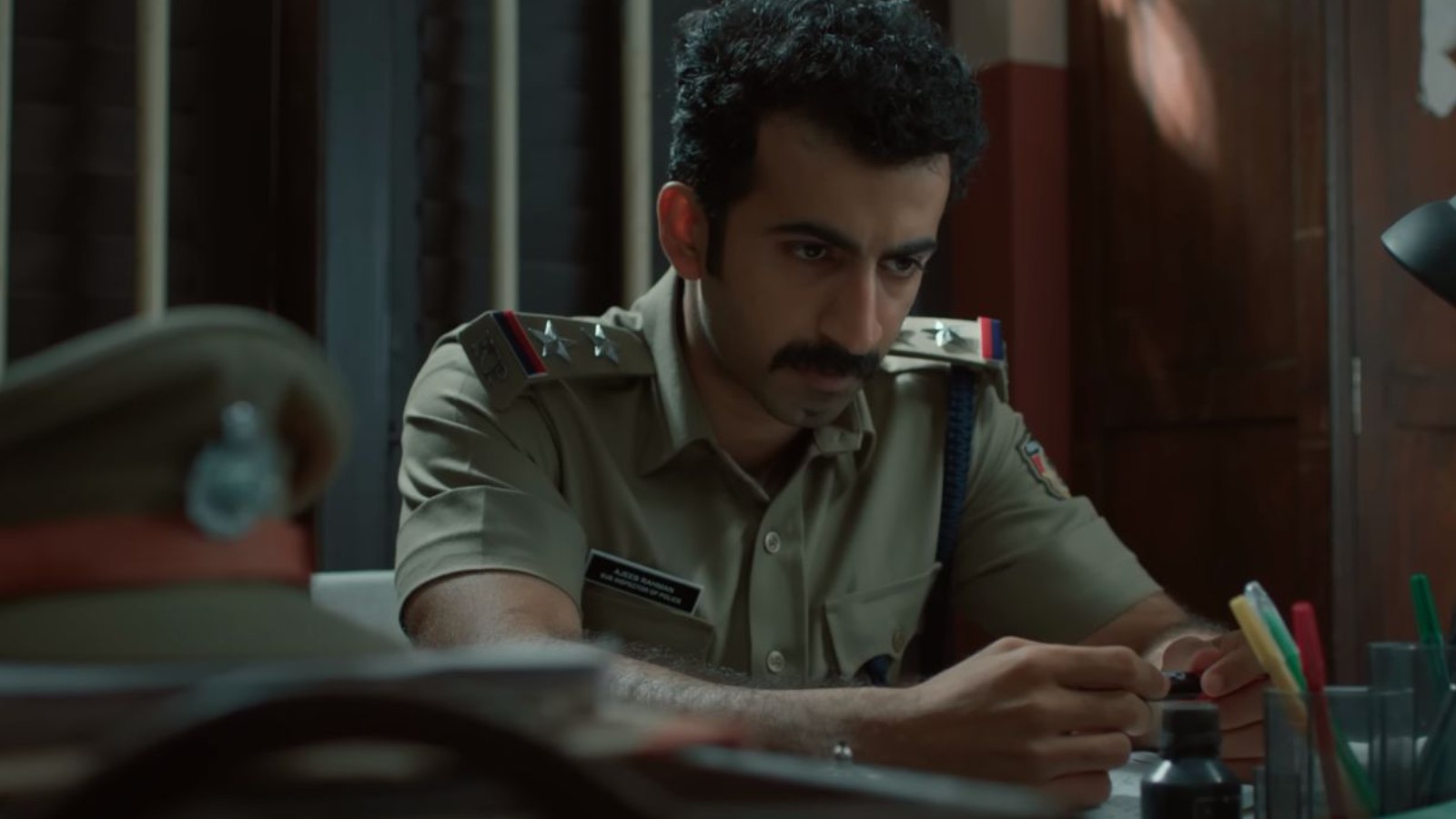 Uyir Review: Roshan Mathew leads investigative thriller with a relevant social issue, but film remains average